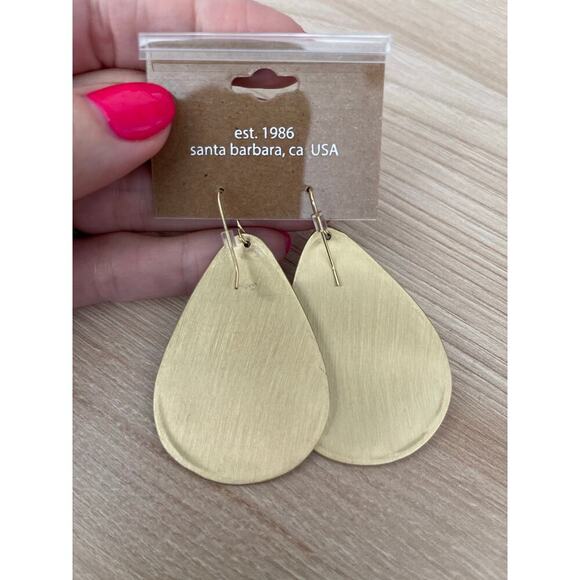 Light Pink Flower Embroidery Cuff Bracelet - Picture 2 of 3